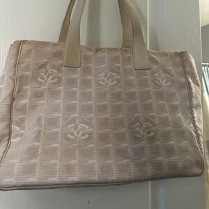 Chanel tote